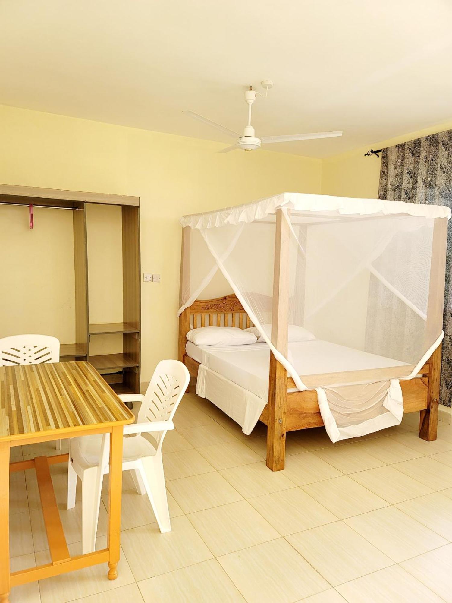 فندق Casuarina Lounge ماليندي المظهر الخارجي الصورة